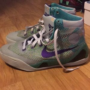 Nike Basketball Kobe 9 Elite Hero